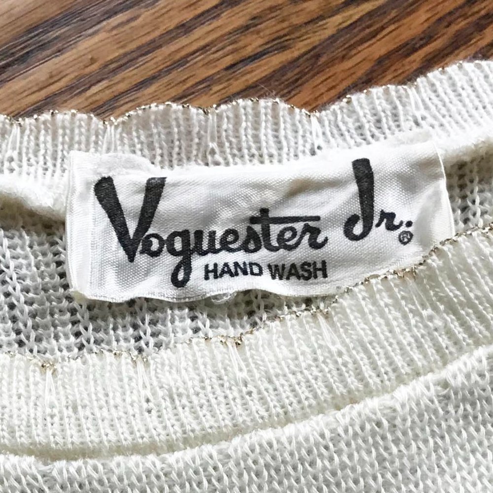 Vtg Voguester Jr. Sweater (cream & gold)